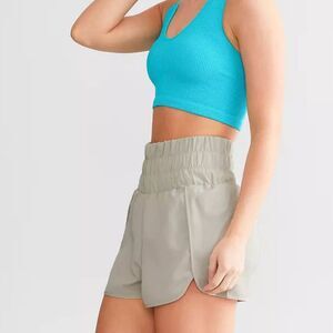 New In Buckle High-Waisted Tan Women's Shorts